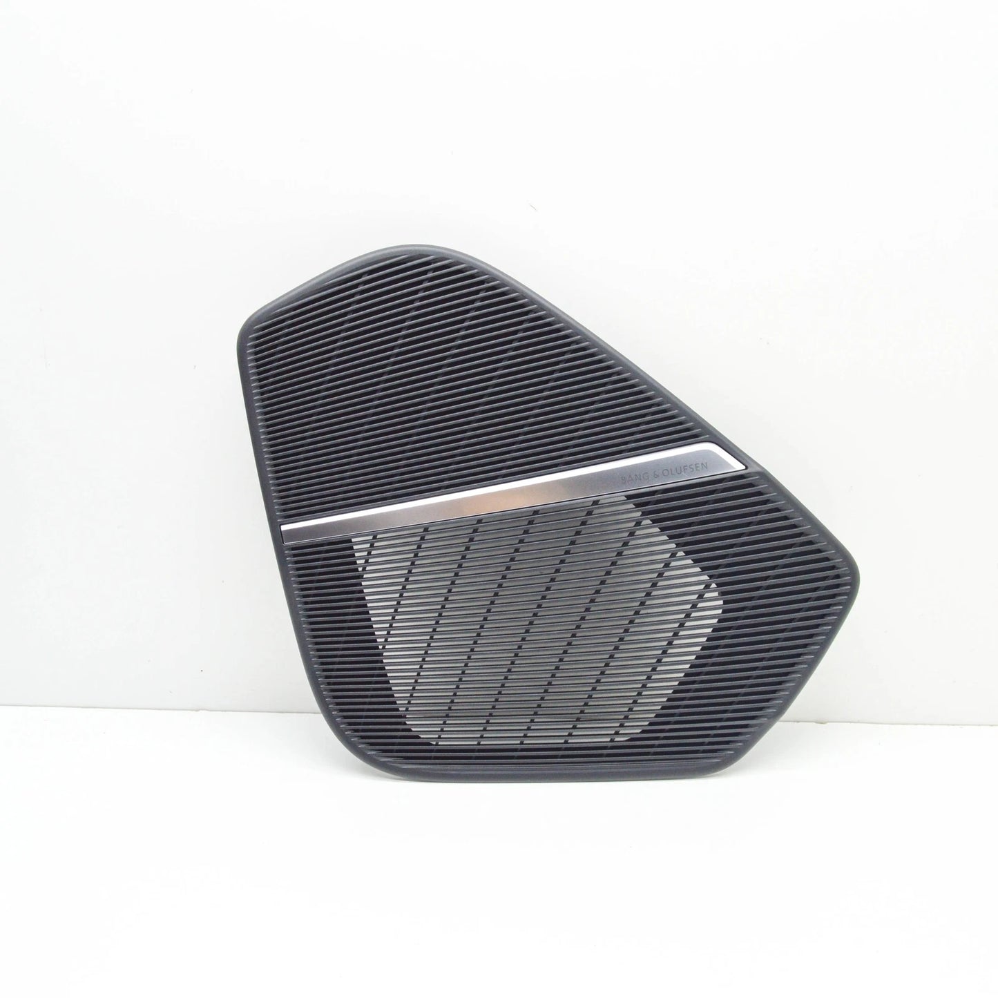 NEW AUDI Q7 4M REAR RIGHT SPEAKER COVER GRILLE TRIM 4M8868452A4PK ORIGINAL