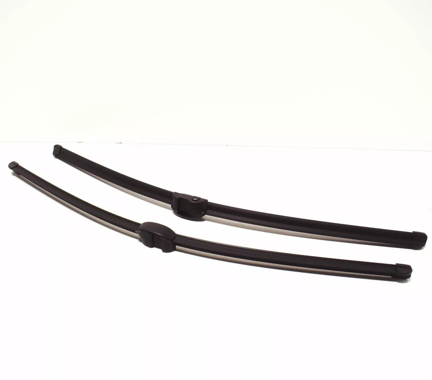 NEW VOLKSWAGEN TOUAREG 7P5 FRONT WINDSHIELD WIPER BLADE SET 7P0998002