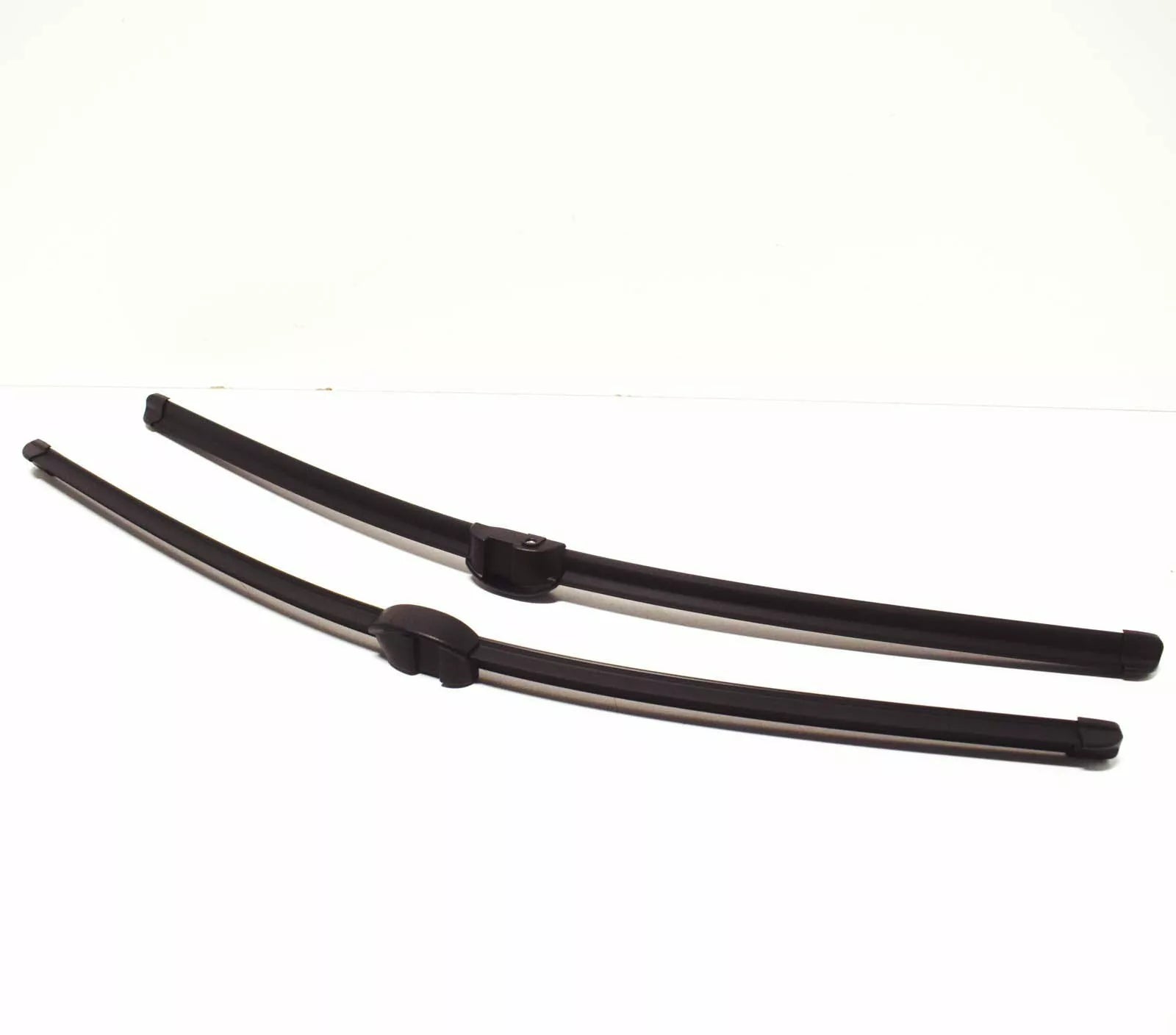 NEW VOLKSWAGEN TOUAREG 7P5 FRONT WINDSHIELD WIPER BLADE SET 7P0998002