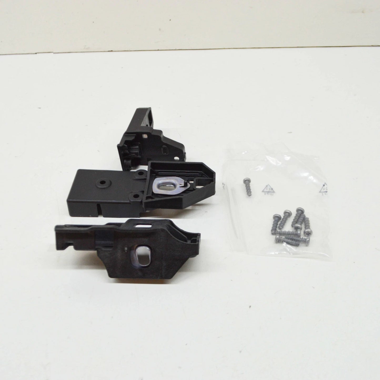 NEW MB CLA COUPE C117 FRONT LEFT HEADLIGHT HOLDER REPAIR KIT A1178200014