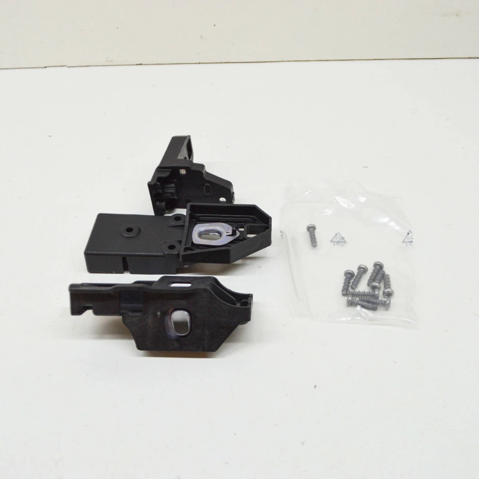NEW MB CLA COUPE C117 FRONT LEFT HEADLIGHT HOLDER REPAIR KIT A1178200014