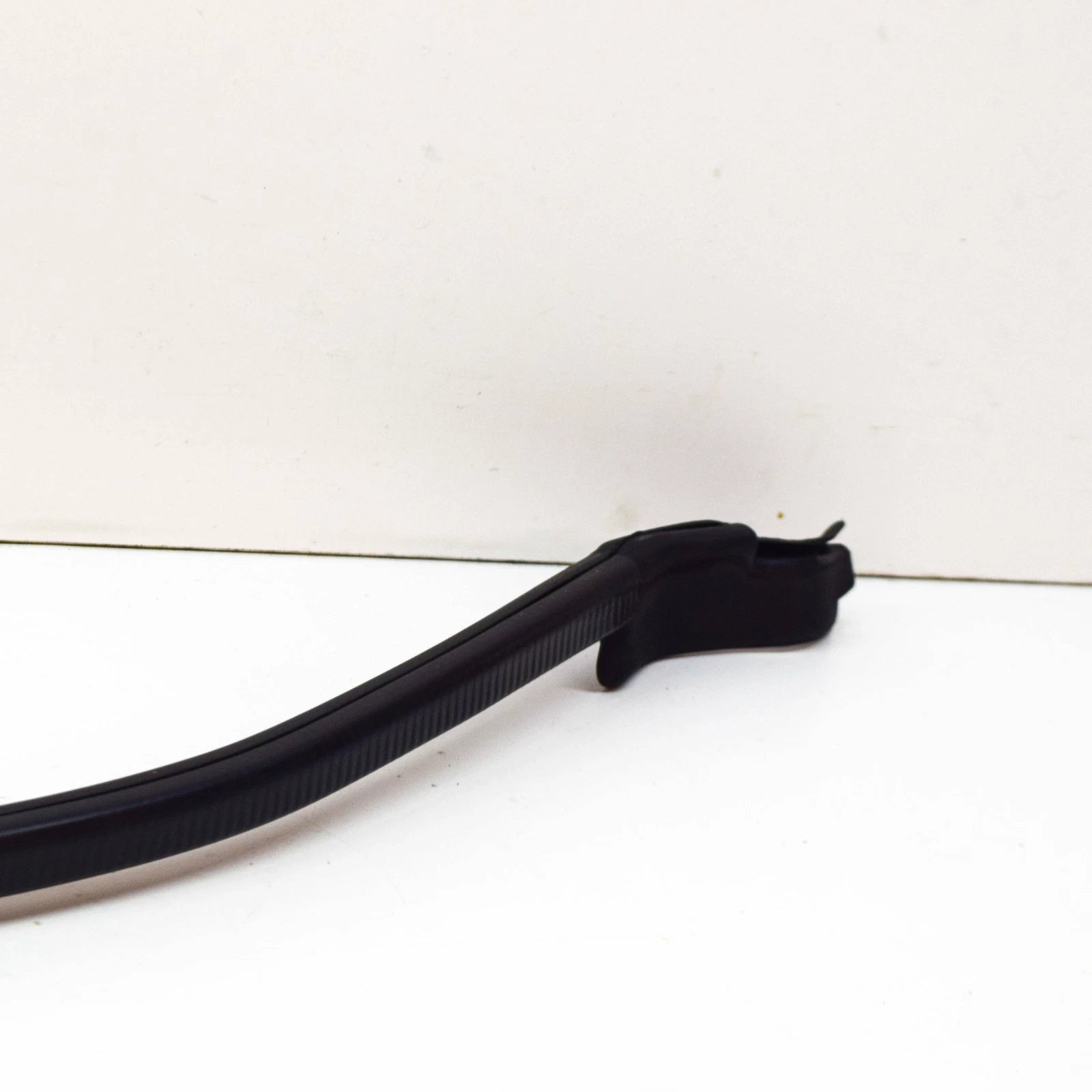 NEW AUDI Q7 4M REAR RIGHT DOOR OUTER SEAL 4M0839718D
