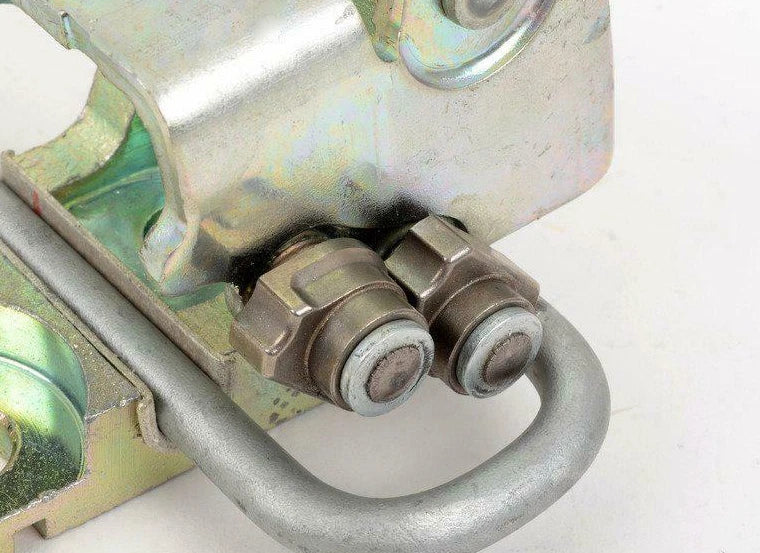 NEW VOLKSWAGEN JETTA A5 REAR LEFT DOOR LOWER HINGE 1K4833411Q ORIGINAL