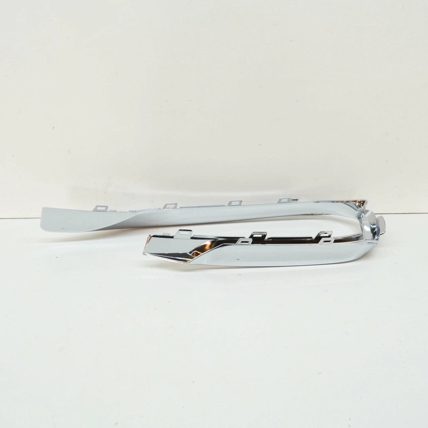 NEW BMW 4 COUPE F32 FRONT LEFT LUXURY LINE CHROME TRIM 51117432623 ORIGINAL