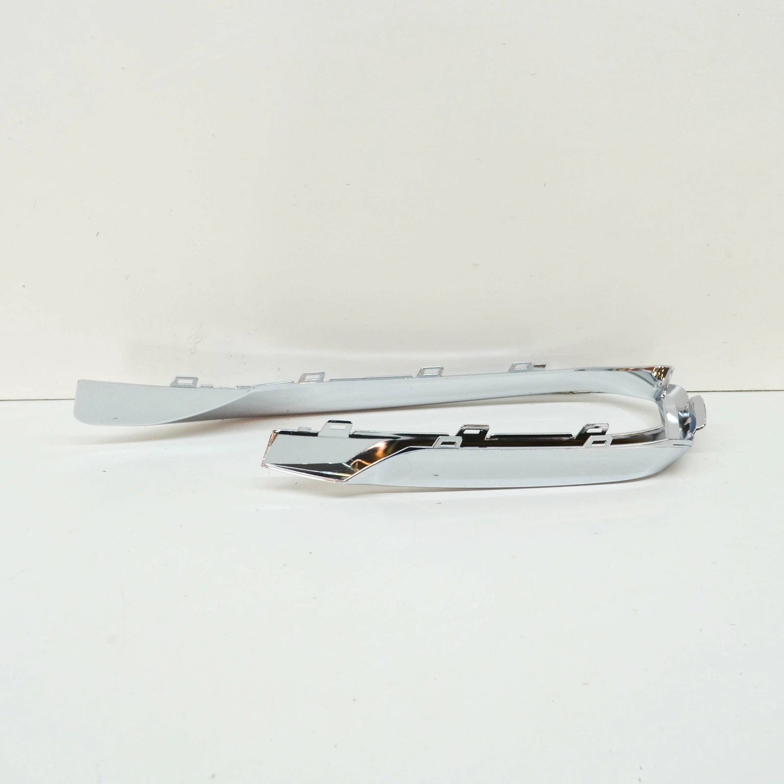 NEW BMW 4 COUPE F32 FRONT LEFT LUXURY LINE CHROME TRIM 51117432623 ORIGINAL