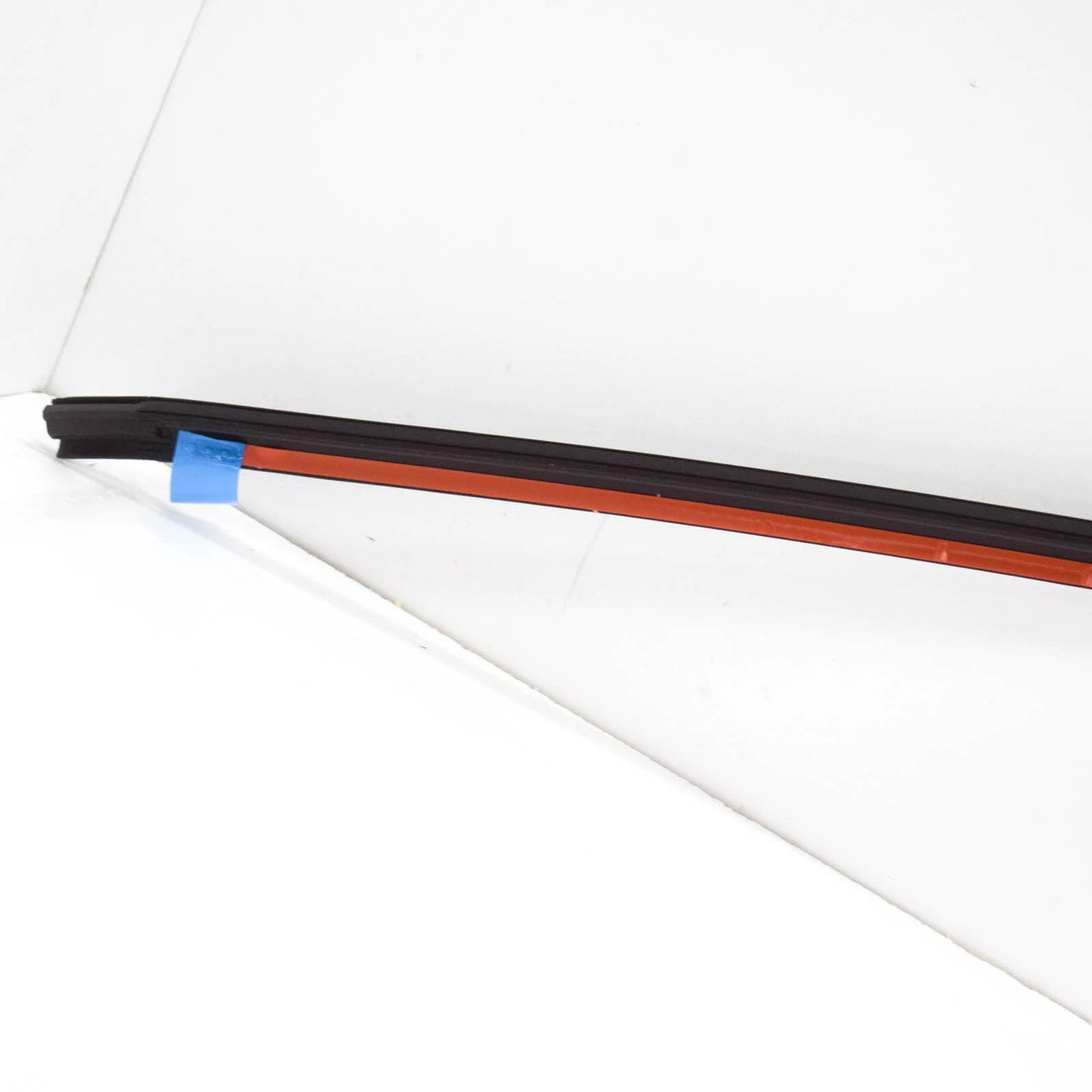 NEW BMW 7 E65 FRONT UPPER WINDSHIELD MOULDING SEAL 51317172022 ORIGINAL