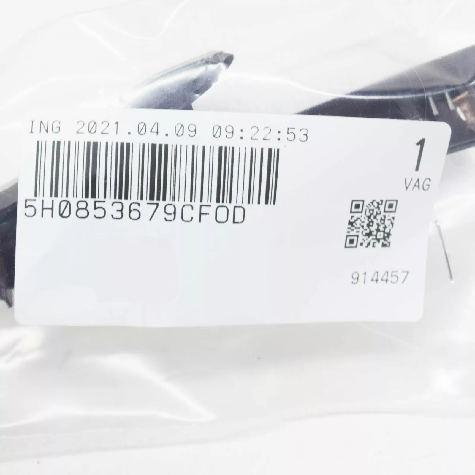 NEW VW GOLF MK8 FRONT RADIATOR GRILLE 'R-LINE' INSCRIPTION 5H0853679PFOD