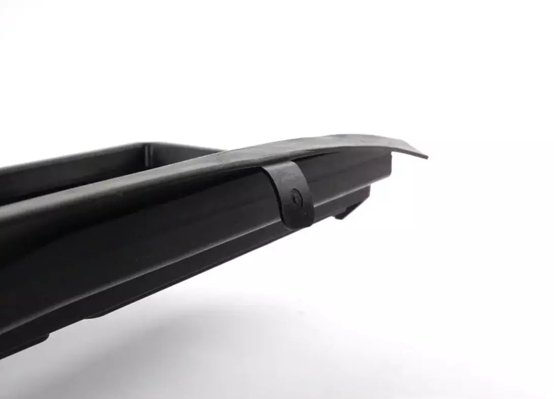 NEW BMW 5 E60 FRONT LOWER AIR DUCT PASSIVE 51117178119 7178119 ORIGINAL