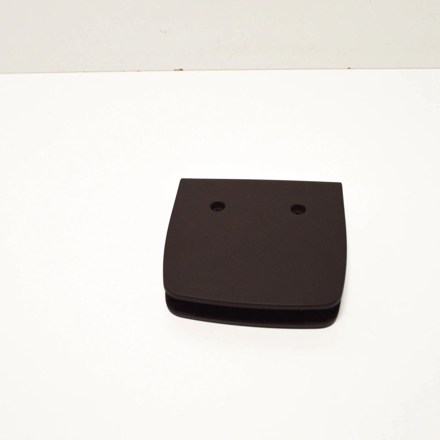 NEW BMW X5 E70 FLOOR CARPET LUGGAGE HANDLE 51476980201 ORIGINAL