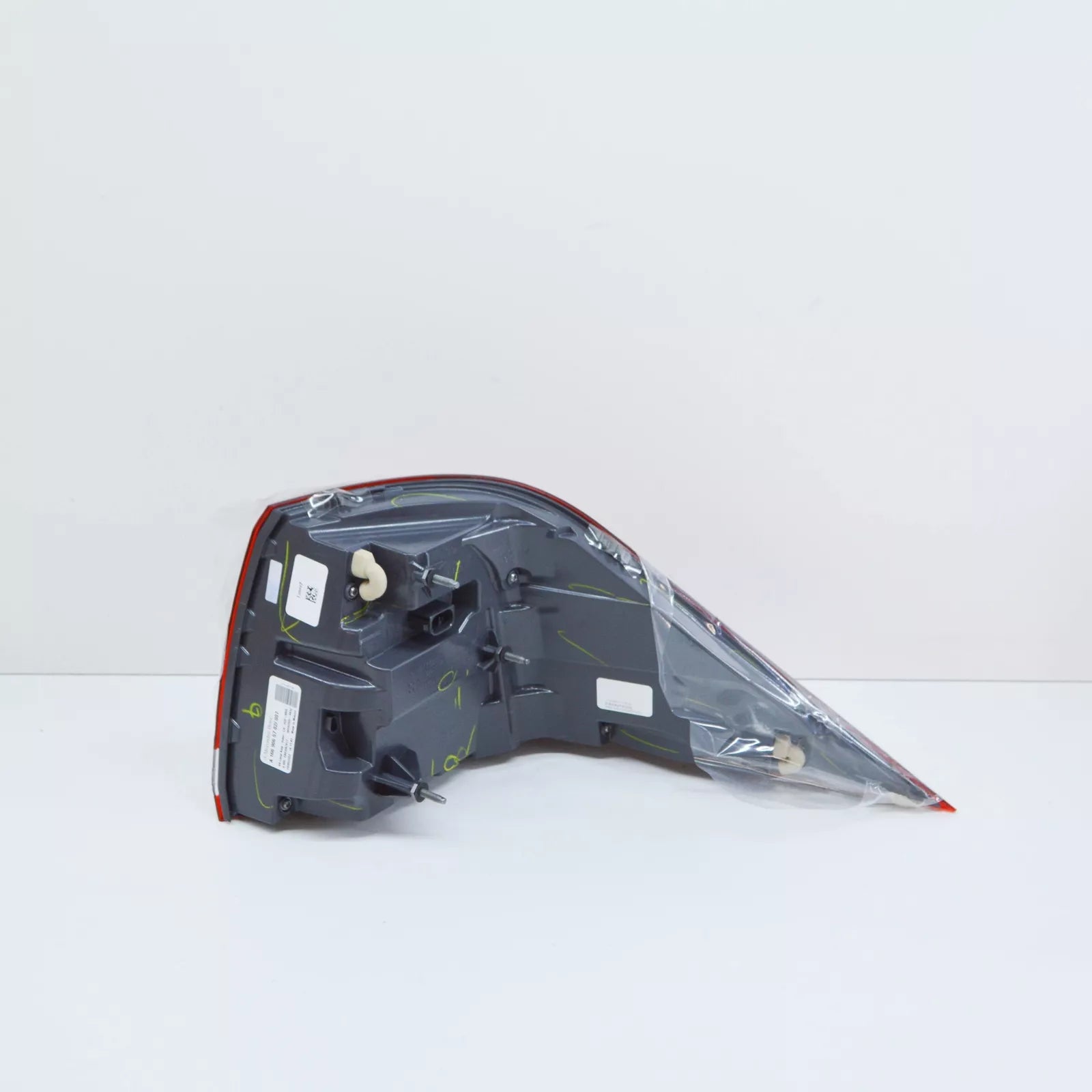 NEW MERCEDES-BENZ ML W166 REAR LEFT TAIL LIGHT A1669065702 ORIGINAL