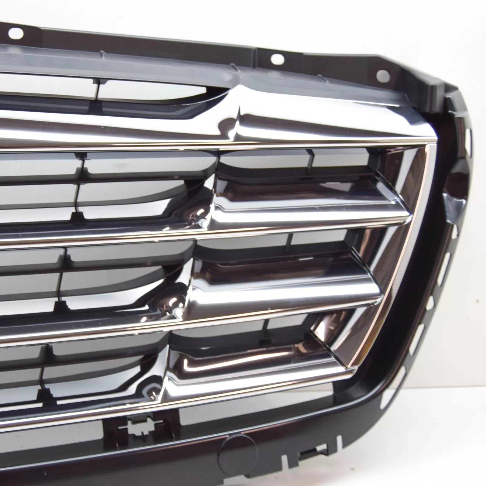 NEW MERCEDES-BENZ SPRINTER W906 RADIATOR GRILLE A90688009859051 ORIGINAL