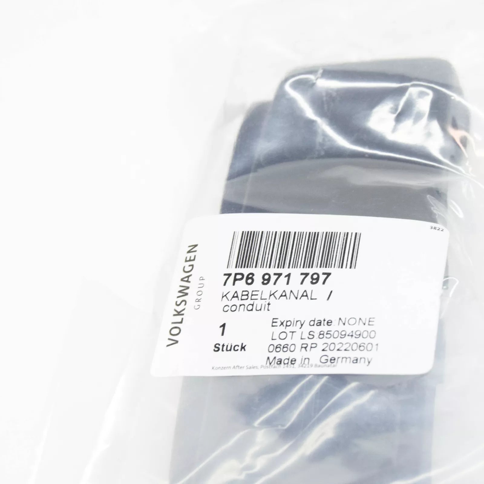 NEW VW TOUAREG 7P MK2 ENGINE CABLE GUIDE UPPER PART 7P6971797 ORIGINAL