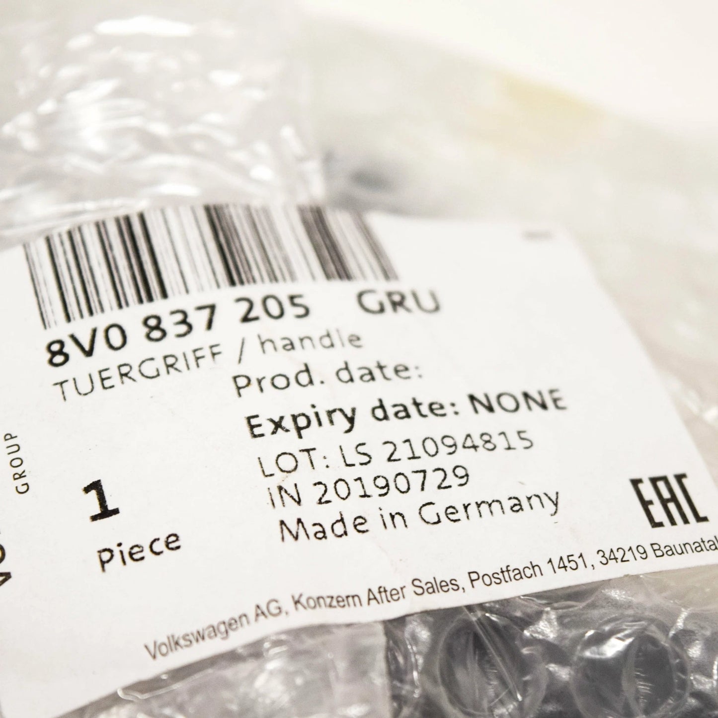 NEW AUDI A3 8PA FRONT LEFT SIDE EXTERIOR DOOR HANDLE 8V0837205 GRU