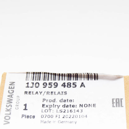 NEW AUDI A4 AVANT B6 COOLANT PUMP RELAY 1J0959485A ORIGINAL
