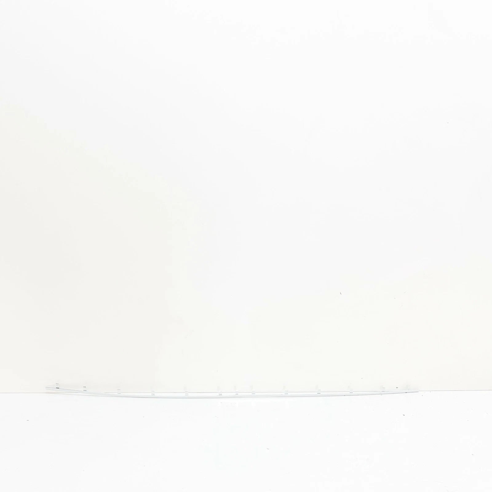 NEW BMW 5 E39 REAR BUMPER TRIM 51127005947 7005947 ORIGINAL