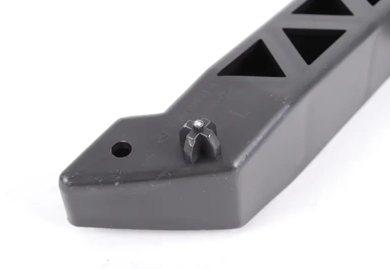 NEW MERCEDES-BENZ C W204 AMG REAR LEFT BUMPER BOTTOM BRACKET A2048852314