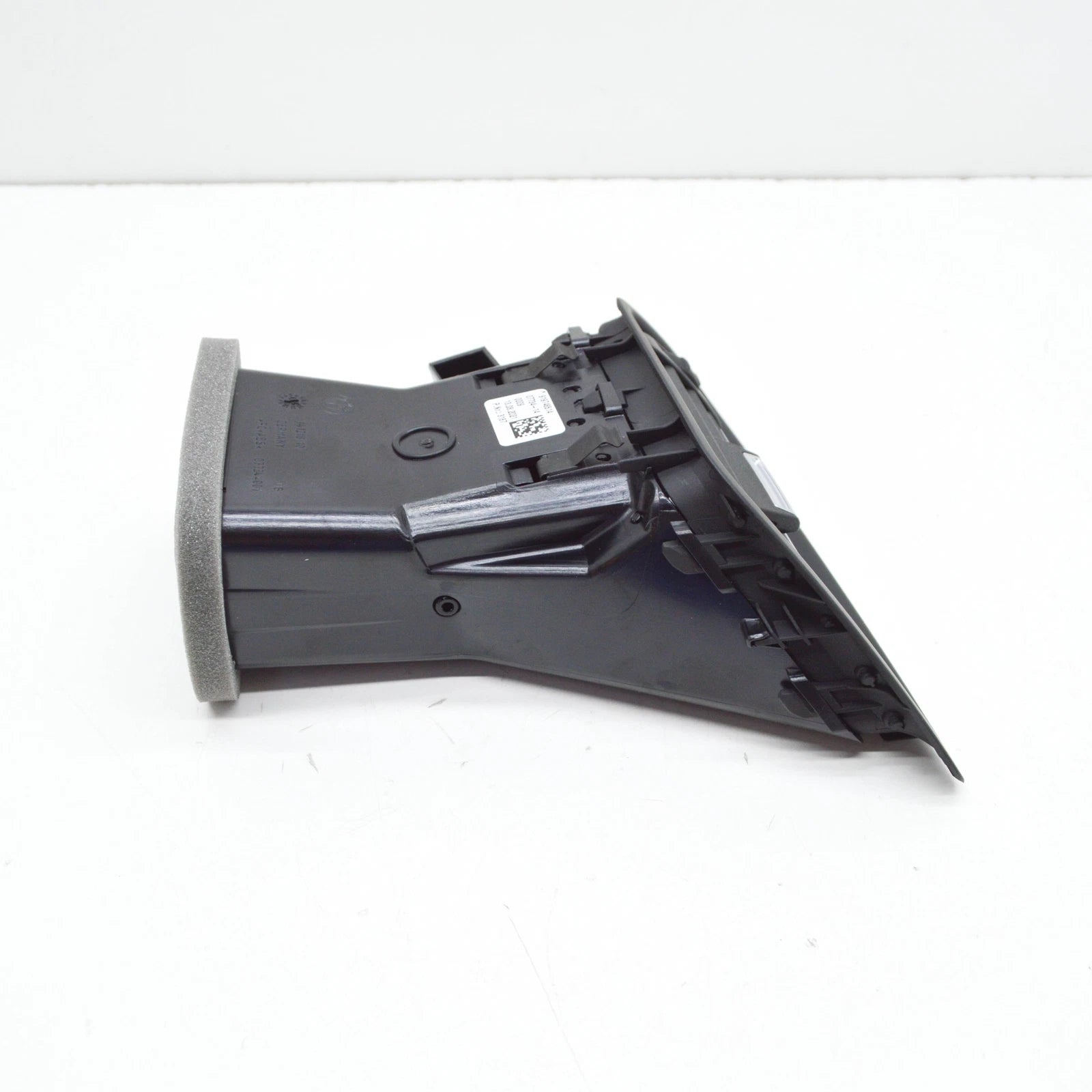 NEW BMW 6 GAAN COUPE F06 DASHBOARD RIGHT FRESH AIR GRILLE 64229197485 ORIGINAL