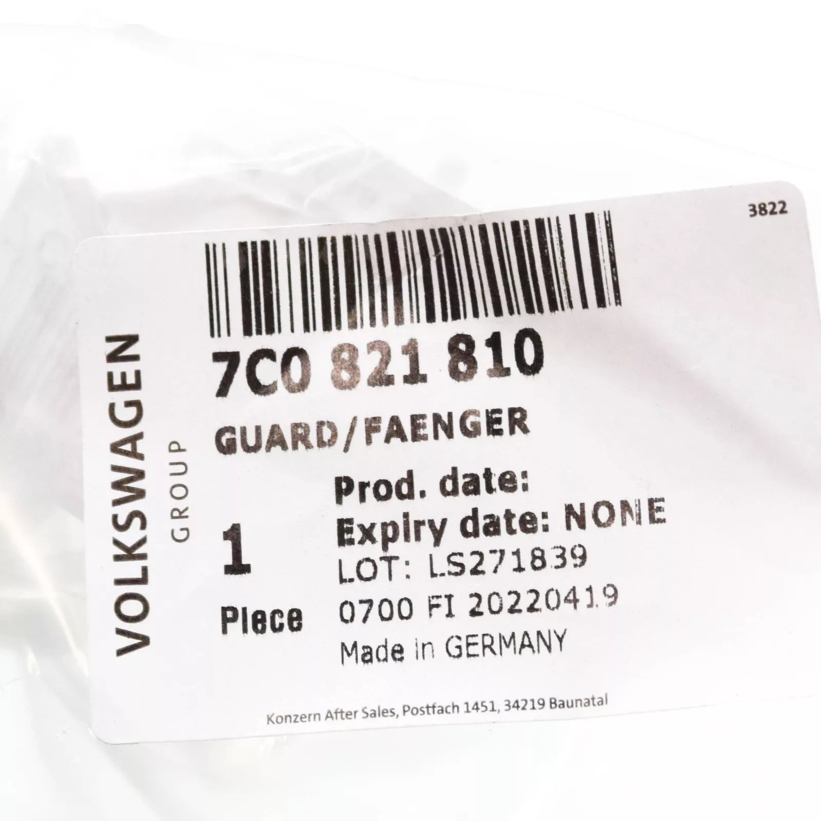 NEW VOLKSWAGEN CRAFTER SZ FRONT RIGHT MUDGUARD FLAP 7C0821810 ORIGINAL