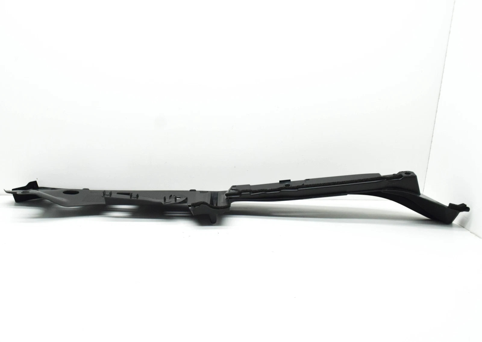 NEW BMW 6 GRAN TURISMO G3 FRONT LEFT BONNET SIDE SEAL 51767371507 ORIGINAL