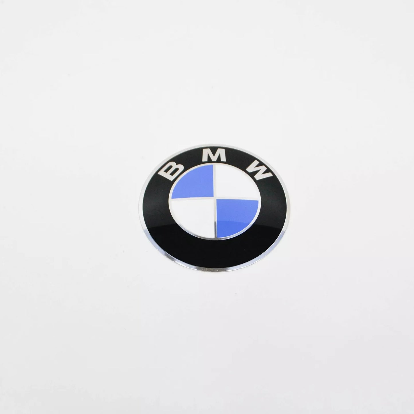 NEW BMW E46 SEDAN WAGON ENGINE COVER BMW EMBLEM BADGE 82MM 7785999 13717785999