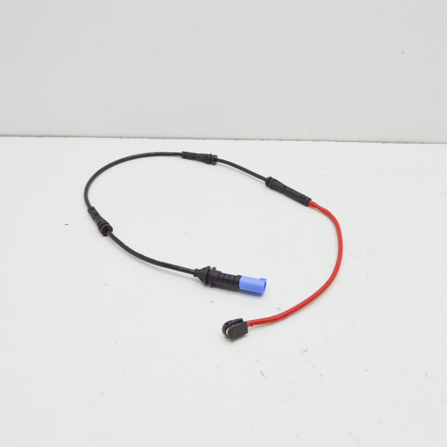 new bmw 3 g20, g28 front brake pad wear sensor 34356870349 6870349 original