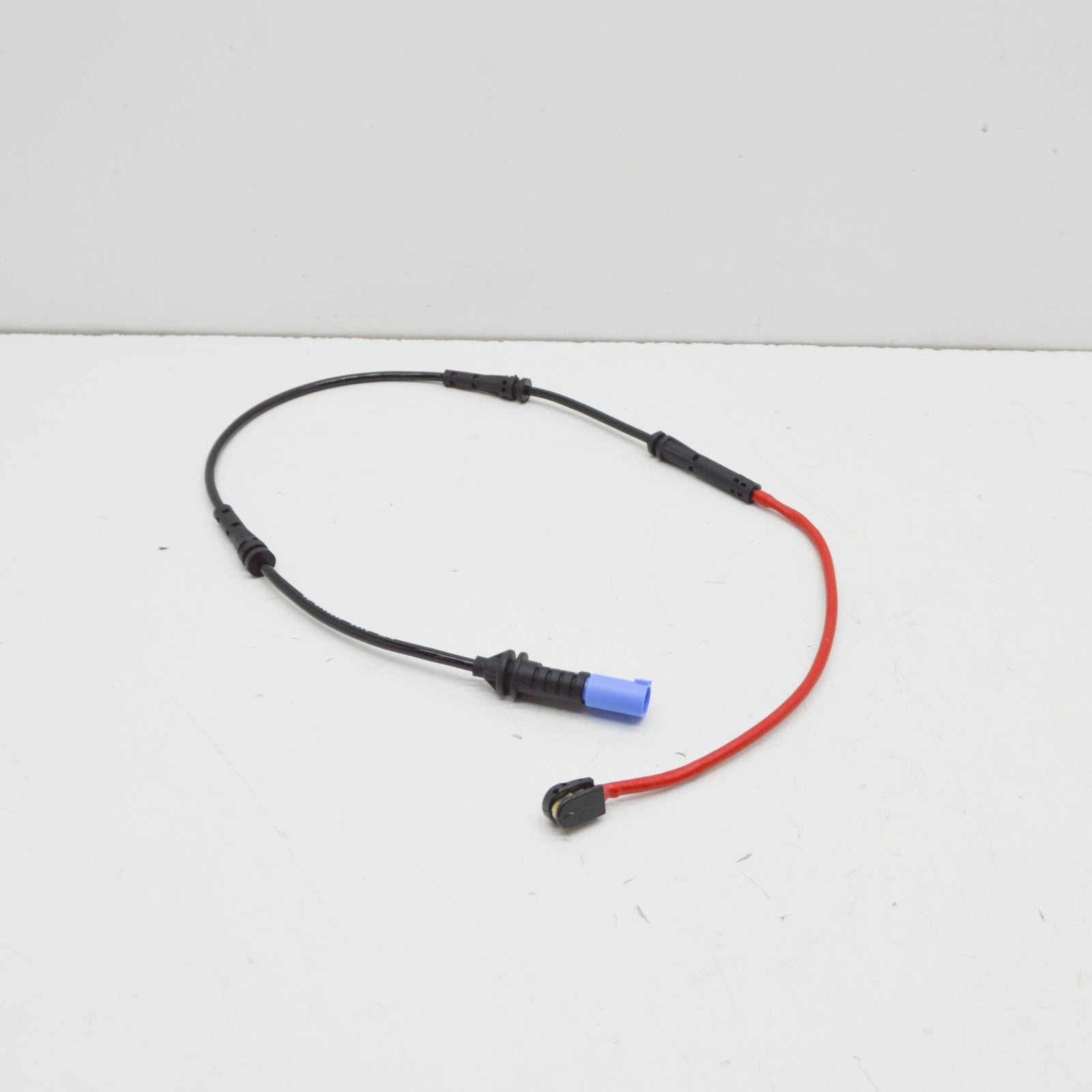 new bmw 3 g20, g28 front brake pad wear sensor 34356870349 6870349 original