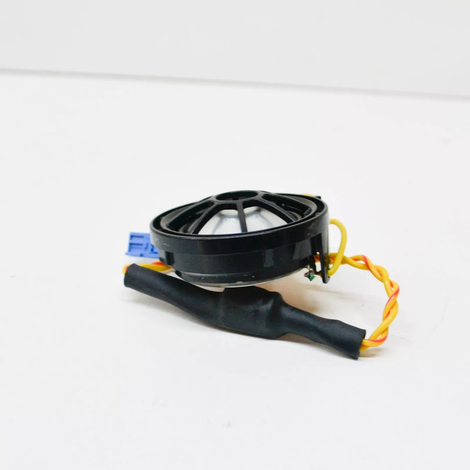 NEW BMW 1 E81 REAR HARMAN KARDON TWEETER 65139217909 9217909 ORIGINAL