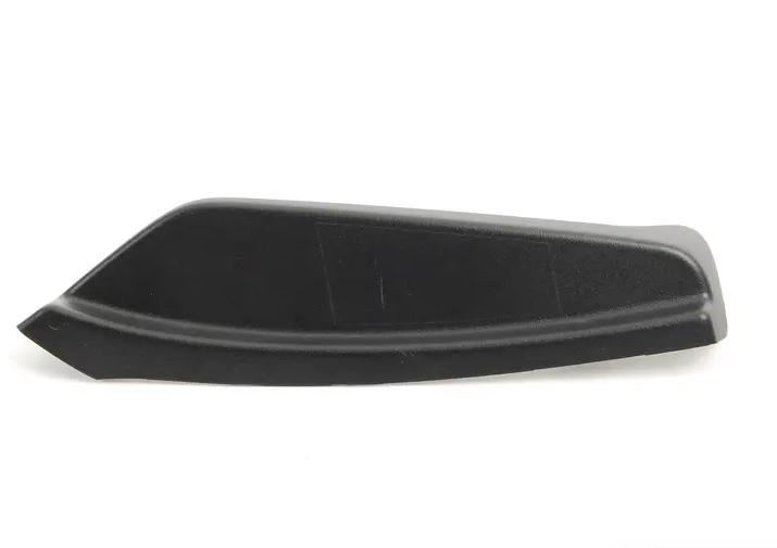 new vw touareg 7p mk2 rear right inner tail light trim 7p6945426 original