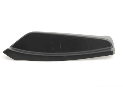 new vw touareg 7p mk2 rear right inner tail light trim 7p6945426 original