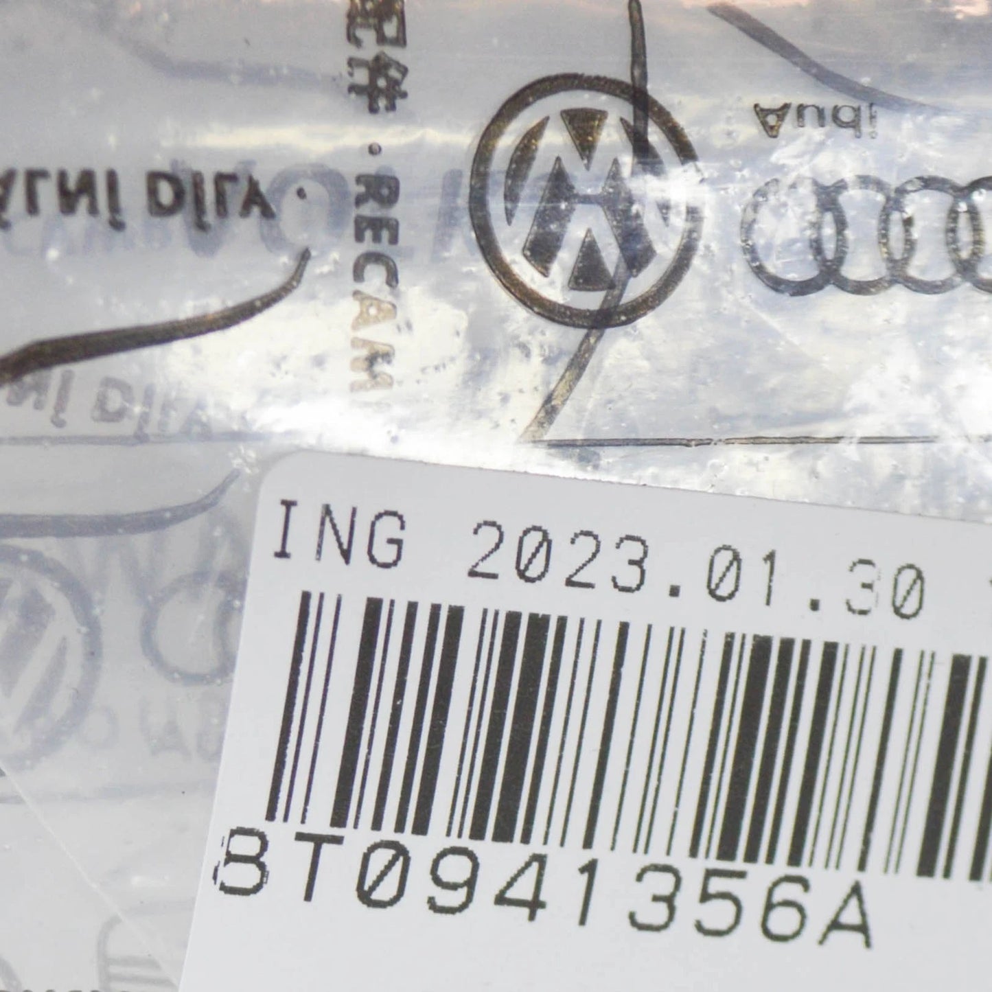 NEW AUDI A4 AVANT B8 FRONT RIGHT HEADLIGHT BRACKET MOUNT 8T0941356A