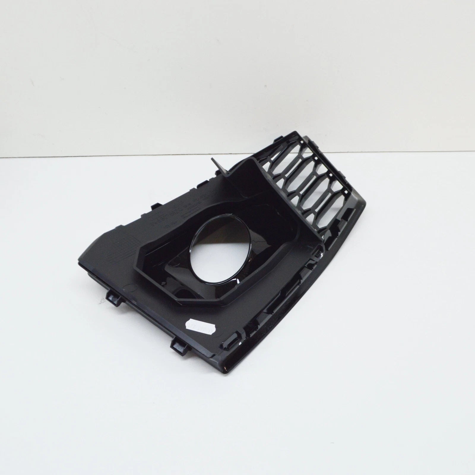 NEW AUDI RS4 B9 FRONT RIGHT AIR GUIDE GRILLE 8W6807682QT94