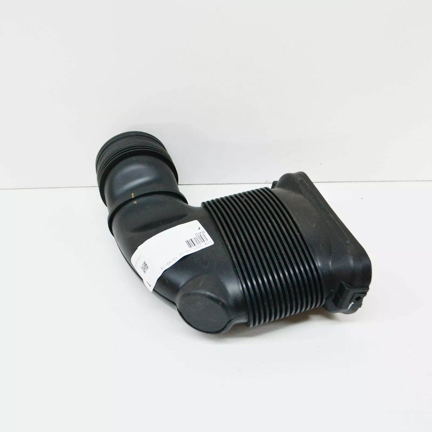 NEW VOLKSWAGEN JETTA MK6 AIR INTAKE HOSE 1K0129618AD 2.5 PETROL