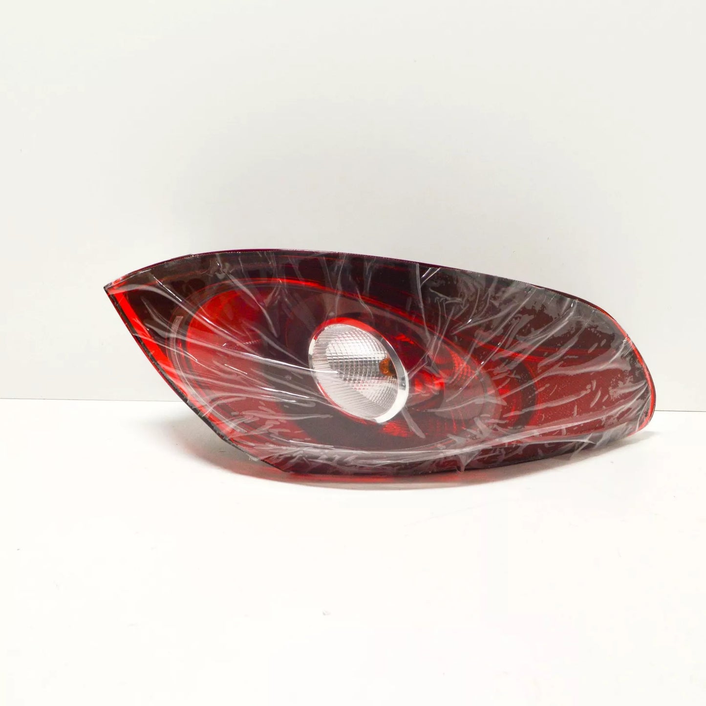 NEW VOLKSWAGEN PASSAT CC REAR LEFT OUTER TAILLIGHT LAMP 3C8945207S ORIGINAL