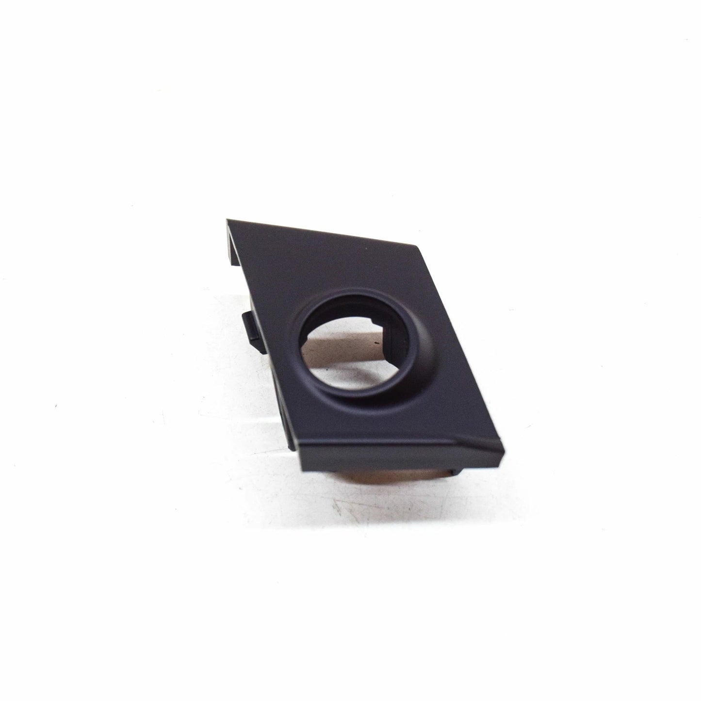 NEW AUDI A3 CABRIO 8V FRONT LEFT INNER PDC SENSOR HOLDER