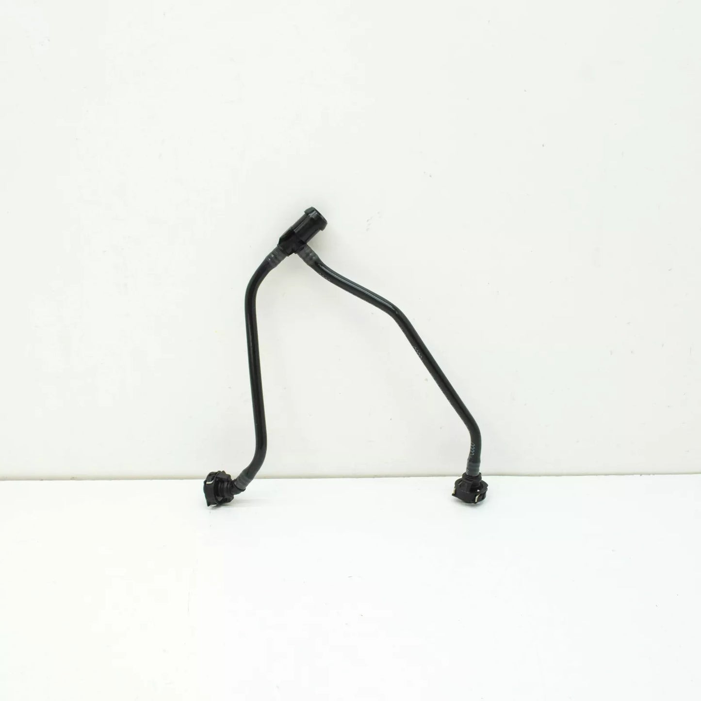 NEW AUDI A5 SPORTBACK F5 ENGINE BREATHER LINE 8W0121081DS ORIGINAL