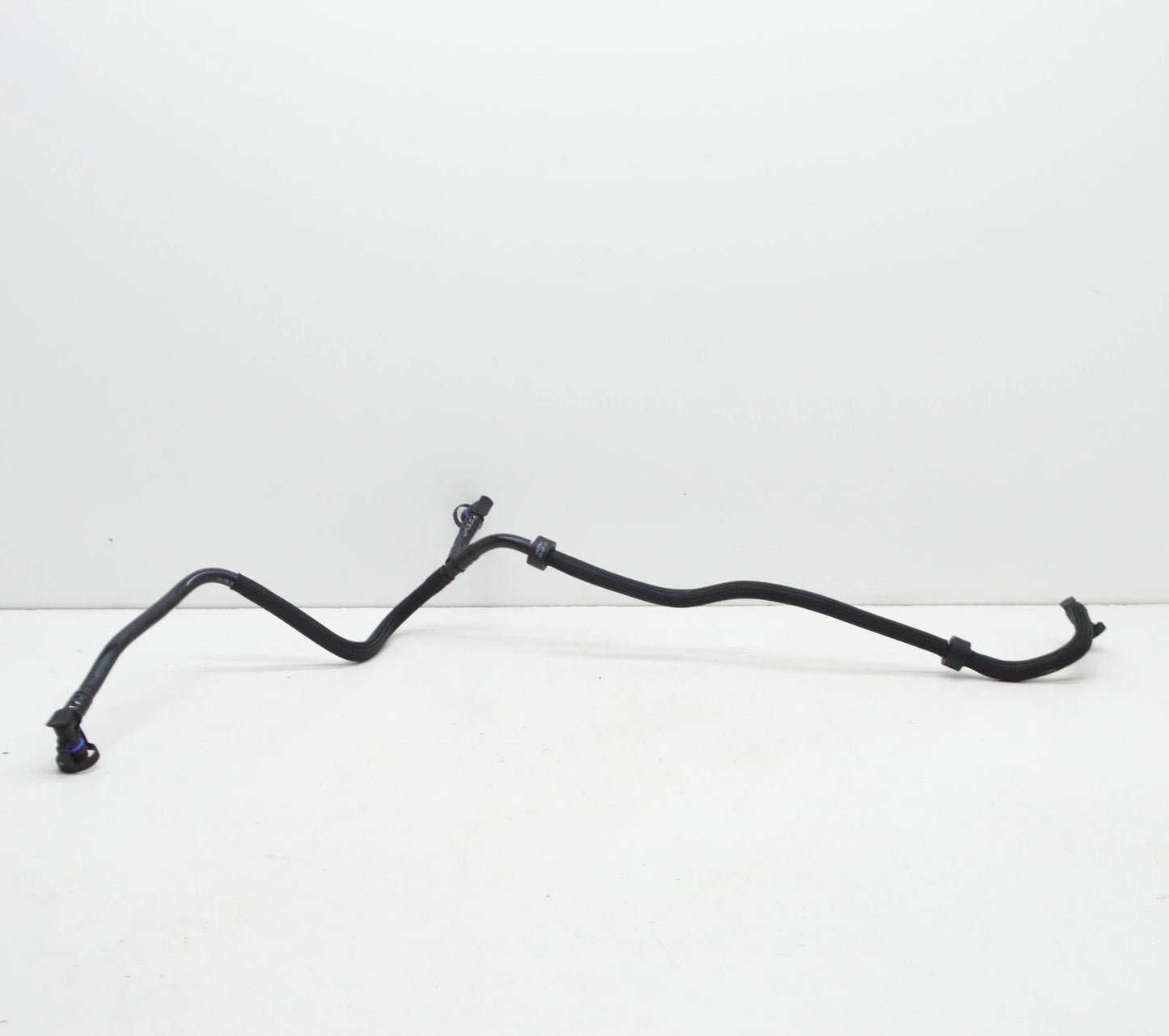 NEW BMW M5 F10 FUEL TANK BREATHER LINE 13907847238 ORIGINAL