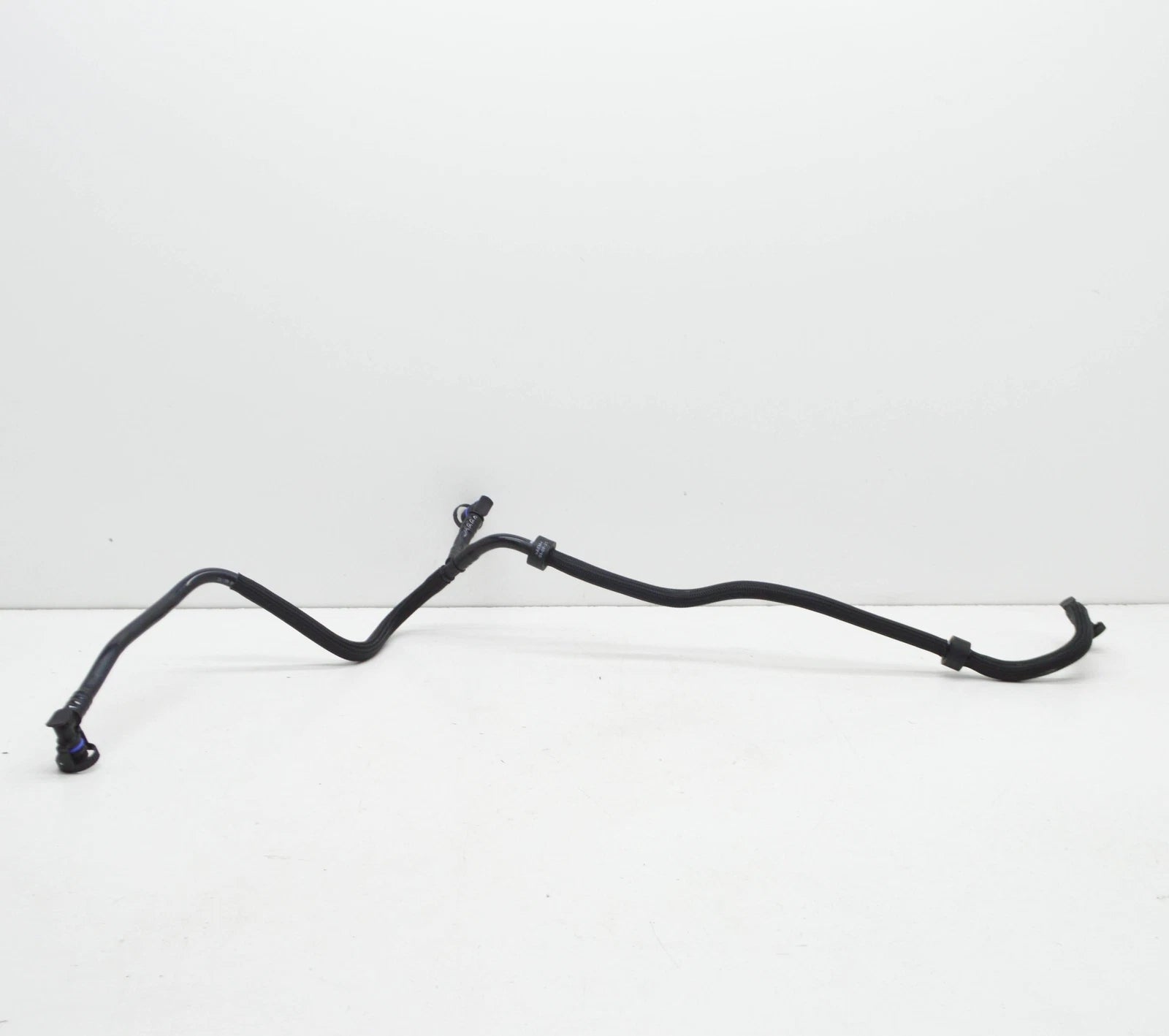 NEW BMW M5 F10 FUEL TANK BREATHER LINE 13907847238 ORIGINAL