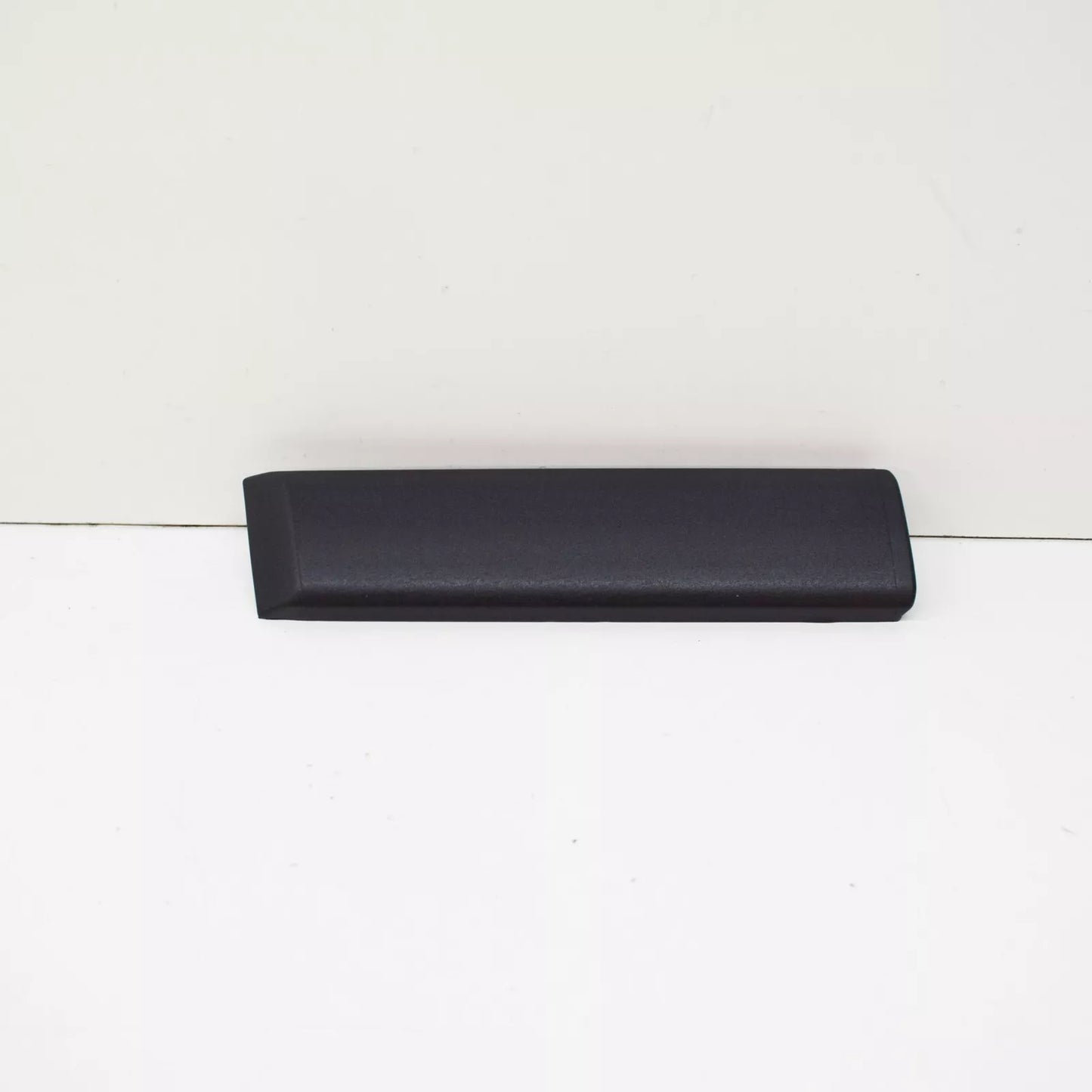 NEW BMW 3 E36 FRONT LEFT FENDER MOLDING 51132250071 2250071 1997 ORIGINAL