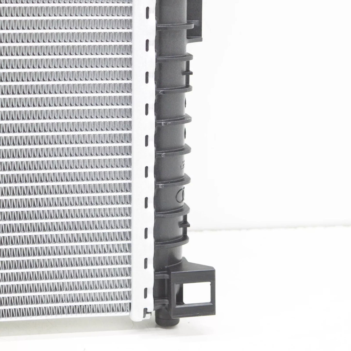 NEW AUDI A5 RS5 8W6 INTERCOOLER RADIATOR 4M0145804BH ORIGINAL