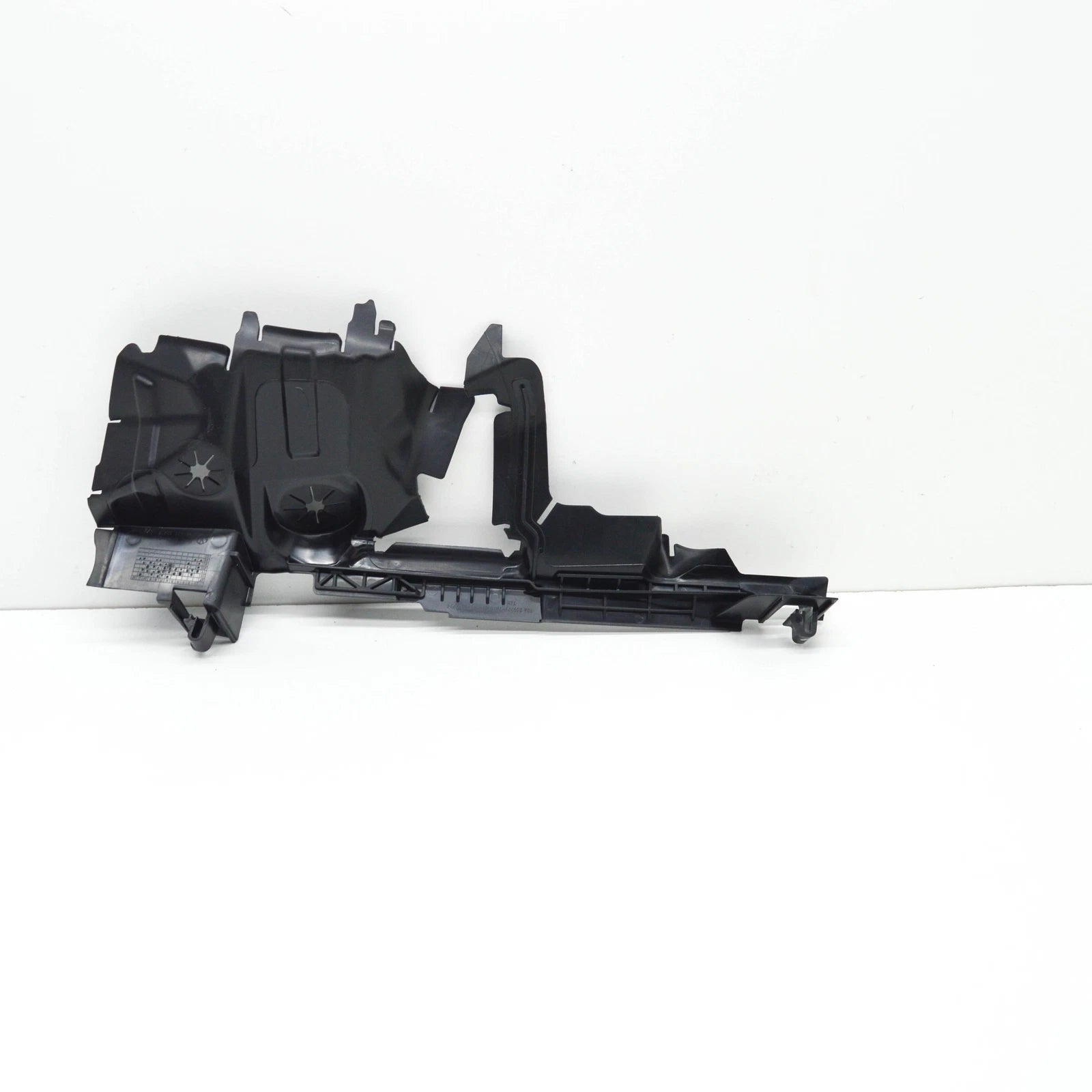 NEW VOLKSWAGEN JETTA MK7 A7 RIGHT RADIATOR AIR GUIDE 17A121284K ORIGINAL