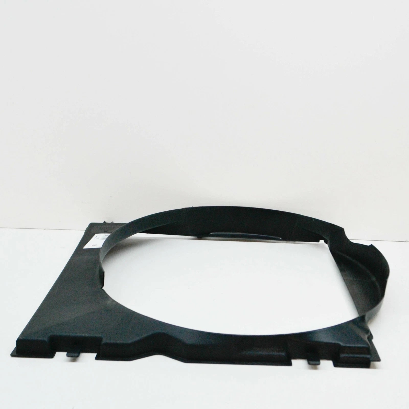 NEW MERCEDES BENZ E W210 FAN SHROUD A2105050455