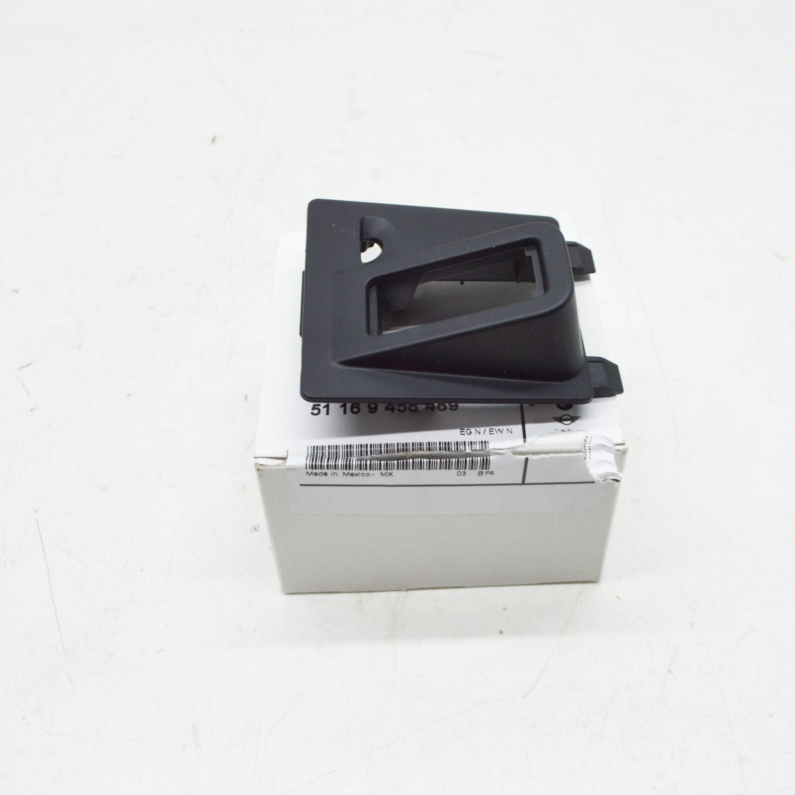 new bmw x3 g01, f97 storage compartment usb trim 51169458489 9458489 original
