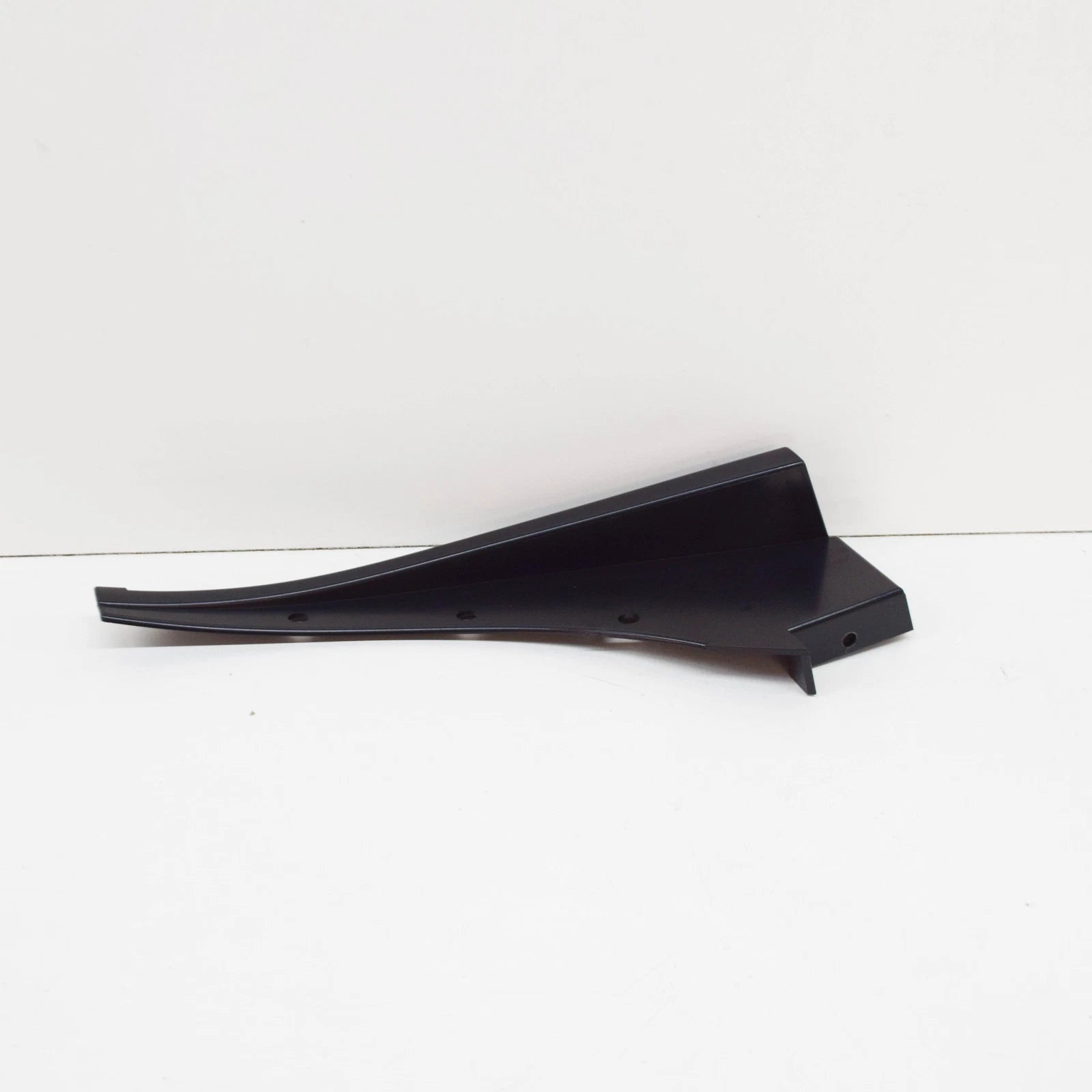 NEW BMW M3 E30 REAR LEFT WHEEL HOUSING COVER 51711961929 ORIGINAL