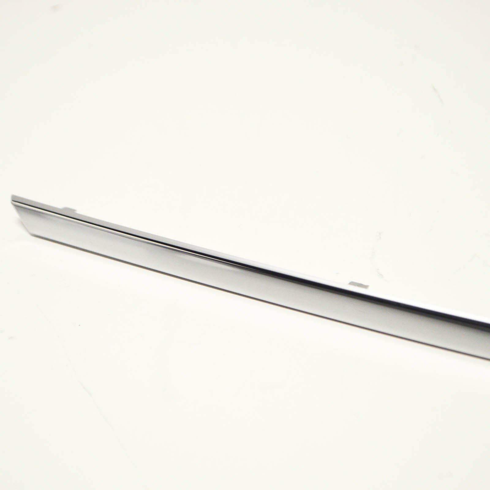 NEW MERCEDES BENZ E C207 FRONT LEFT BUMPER BOTTOM MOULDING TRIM A2078851921