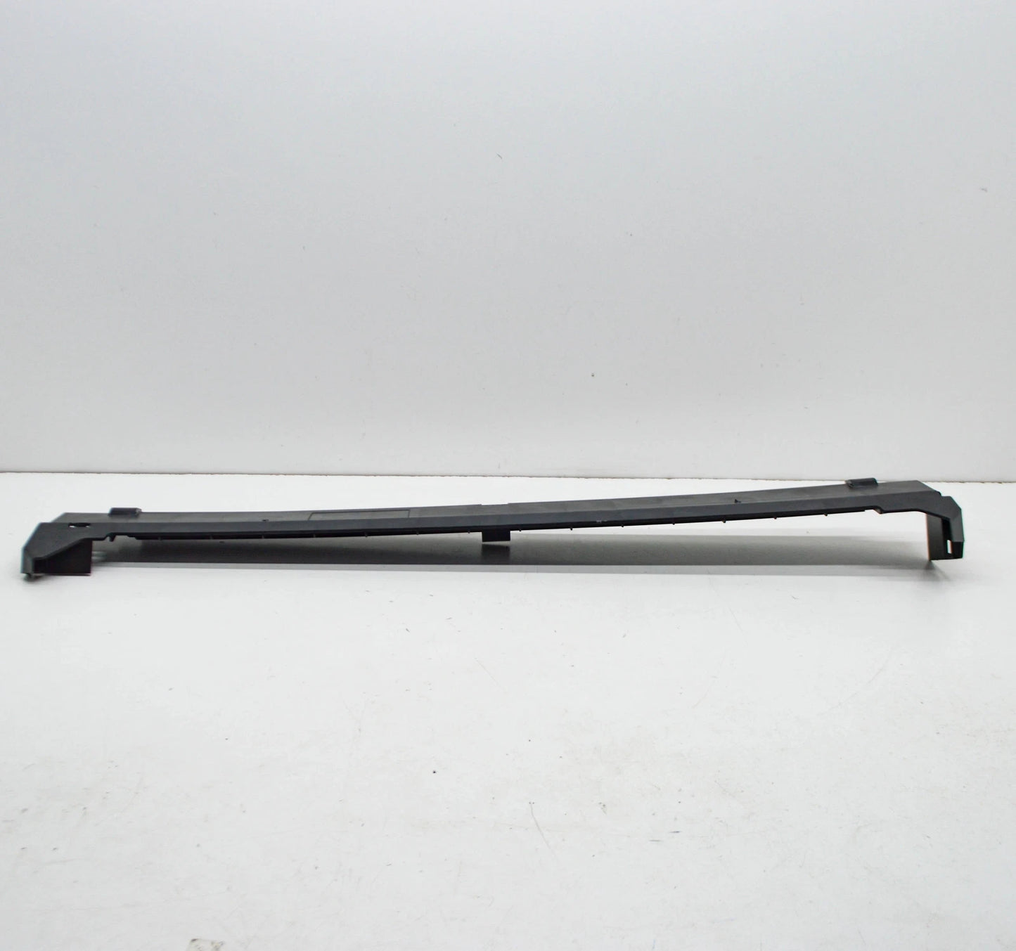 NEW BMW X5 G05 UPPER RADIATOR TOP COVER 17118655770 ORIGINAL