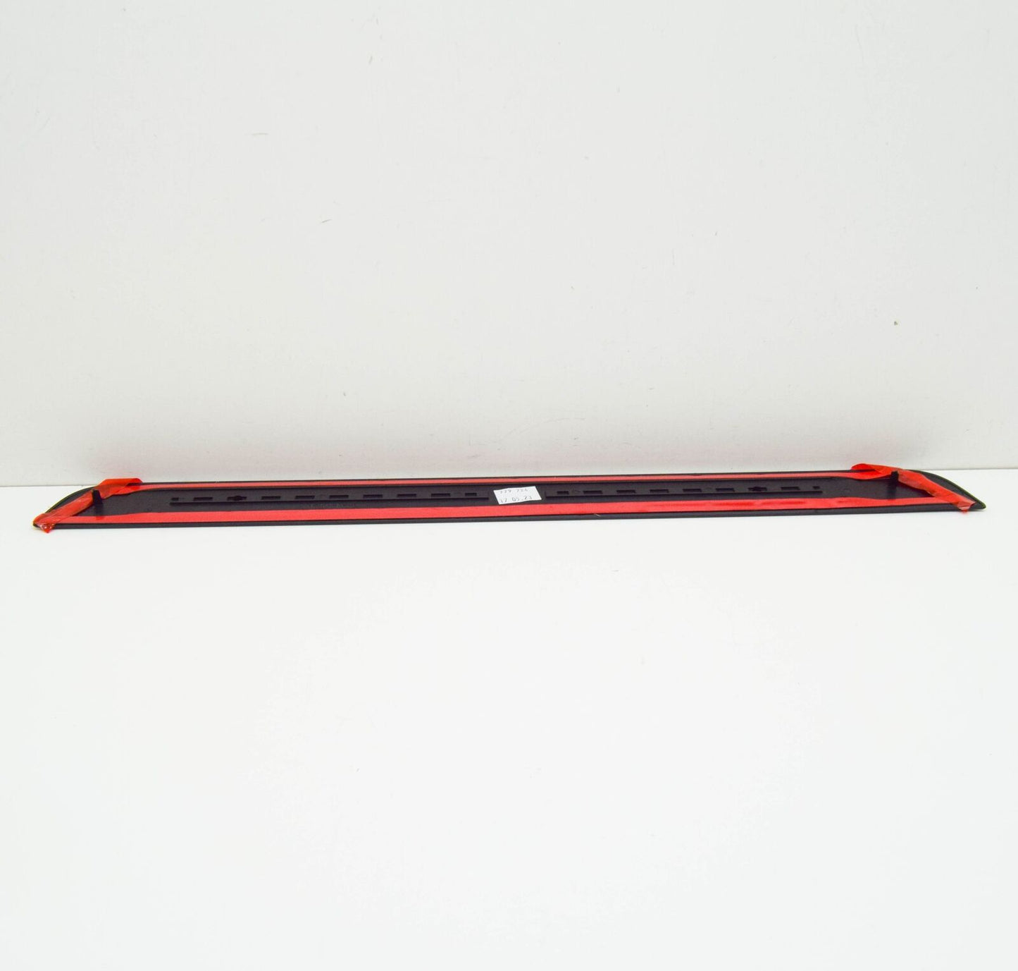 NEW AUDI A6 C7 FRONT LEFT SILL TRIM STRIP 4G08533739B9 ORIGINAL