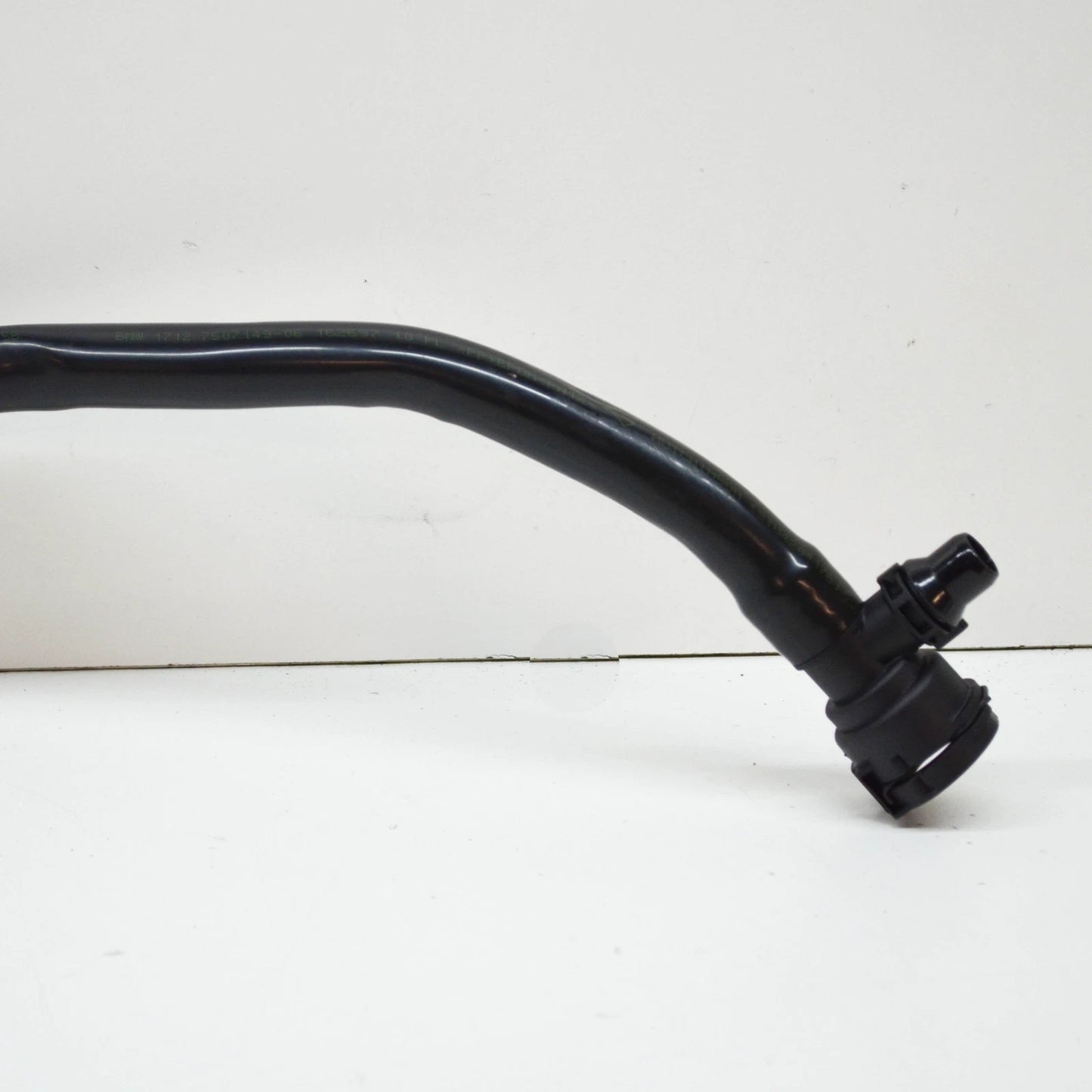 NEW BMW 5 G30 COOLANT RADIATOR PIPE HOSE 17277507149 7507149 2017 ORIGINAL