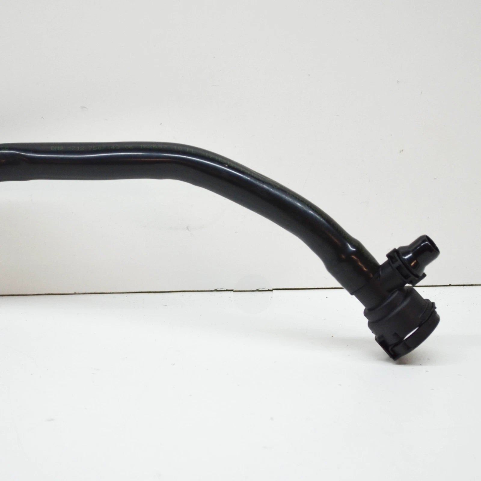 NEW BMW 5 G30 COOLANT RADIATOR PIPE HOSE 17277507149 7507149 2017 ORIGINAL