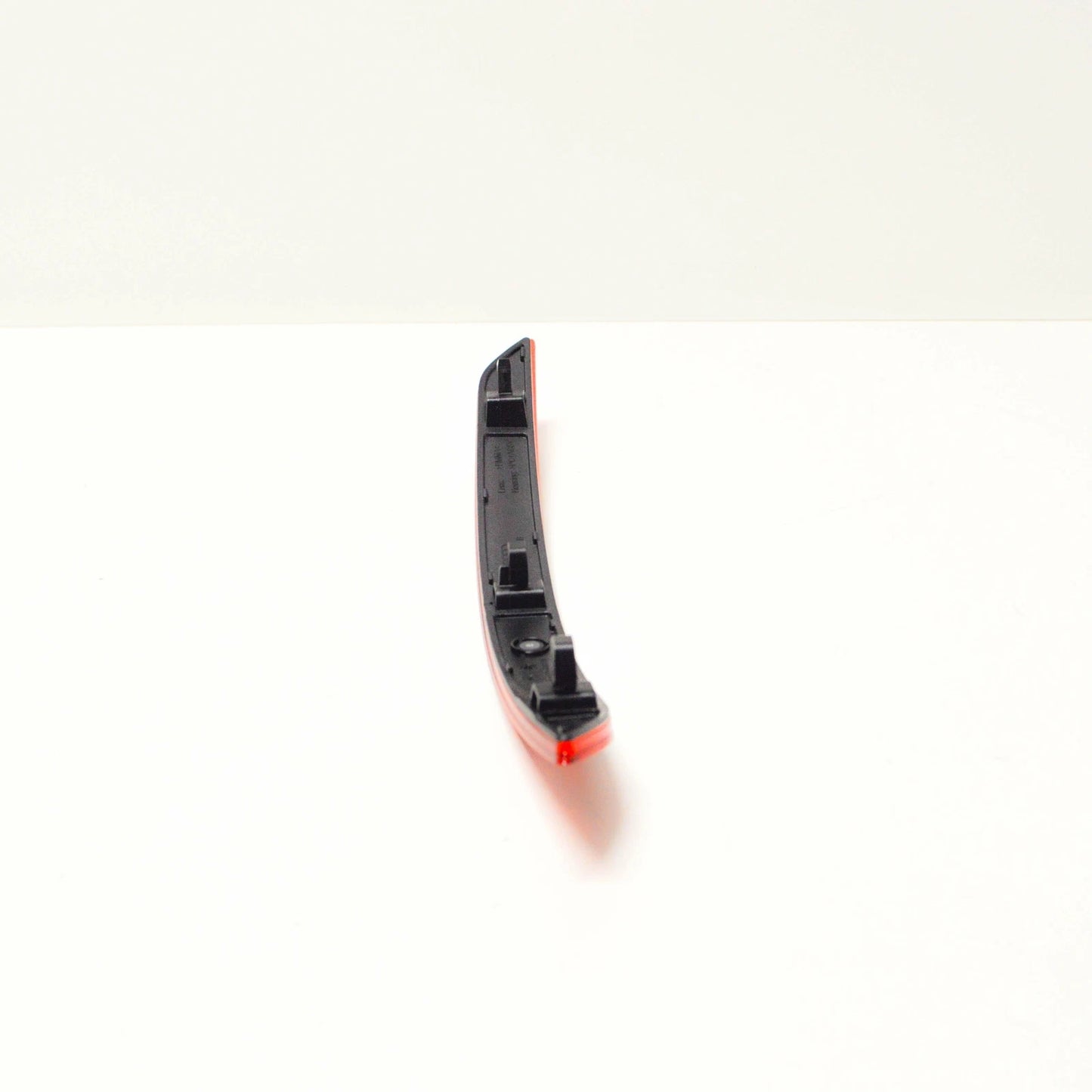 NEW AUDI A3 8V REAR BUMPER REFLECTOR LEFT 8V5945105B