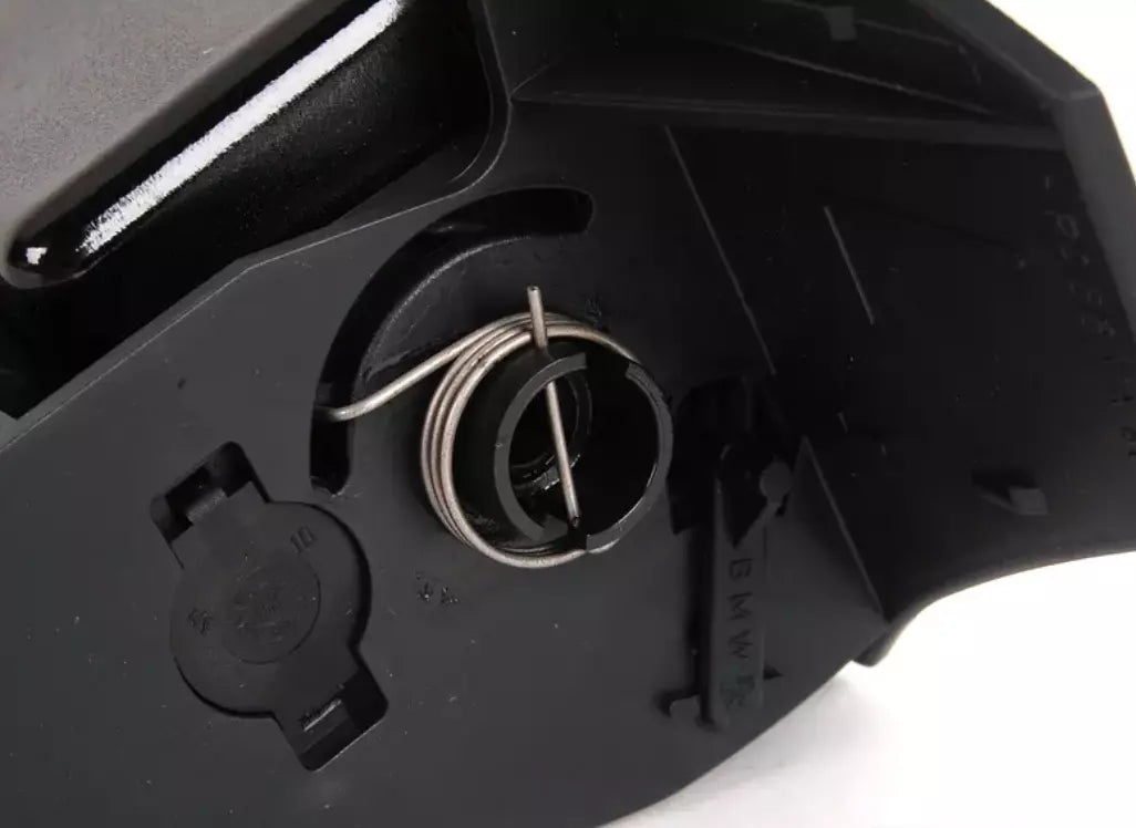 NEW BMW 5 E39 REAR LEFT DOOR ASHTRAY 8205187 51168205187 ORIGINAL